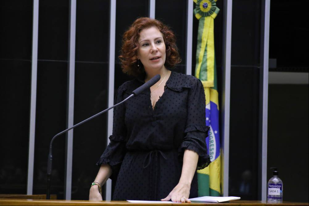 TSE multou a deputada federal Carla Zambelli (PL-SP) por uma publicação de 2022 com desinformação sobre o processo eleitoral