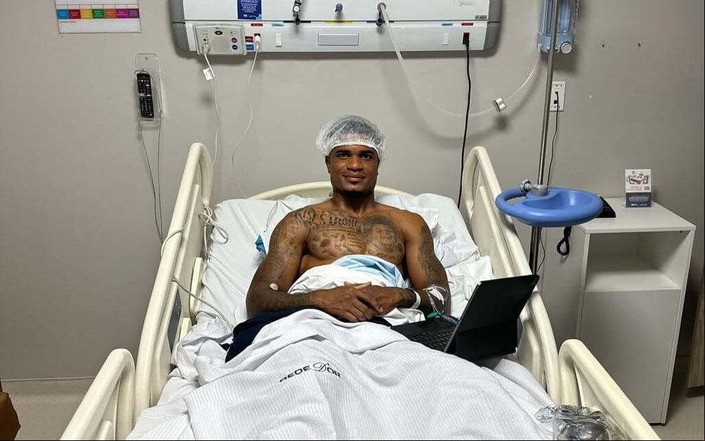 Jamerson publica foto após ar por procedimento cirúrgico (Foto: redes sociais)
