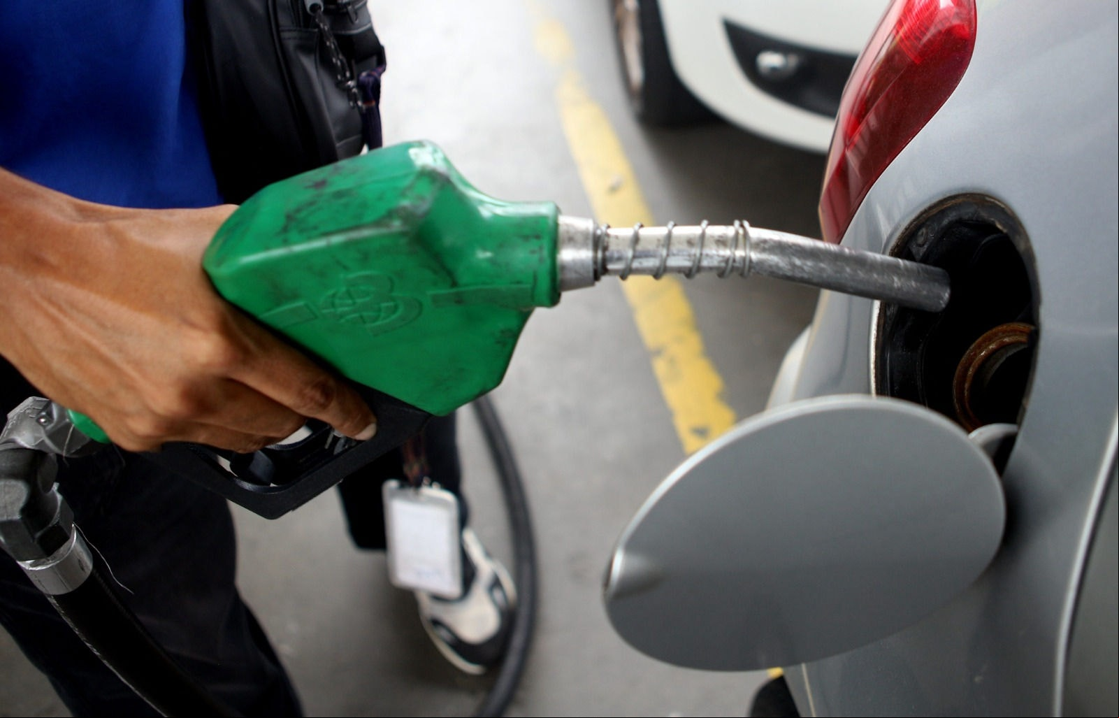 Para ser vantajoso aos motoristas, etanol deve ser vendido por preço 70% inferior ao da gasolina